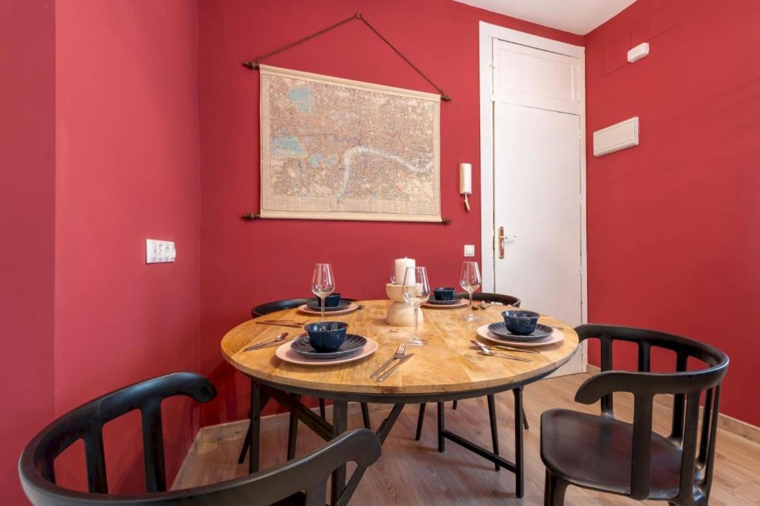 3 Bedrooms 1 Bathroom Furnished - Lavapies- Mintystay Madrid Exteriör bild
